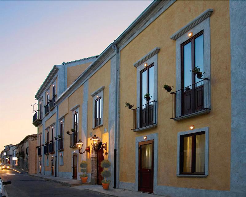 Hotel Palazzo Marzano Briatico Exterior photo